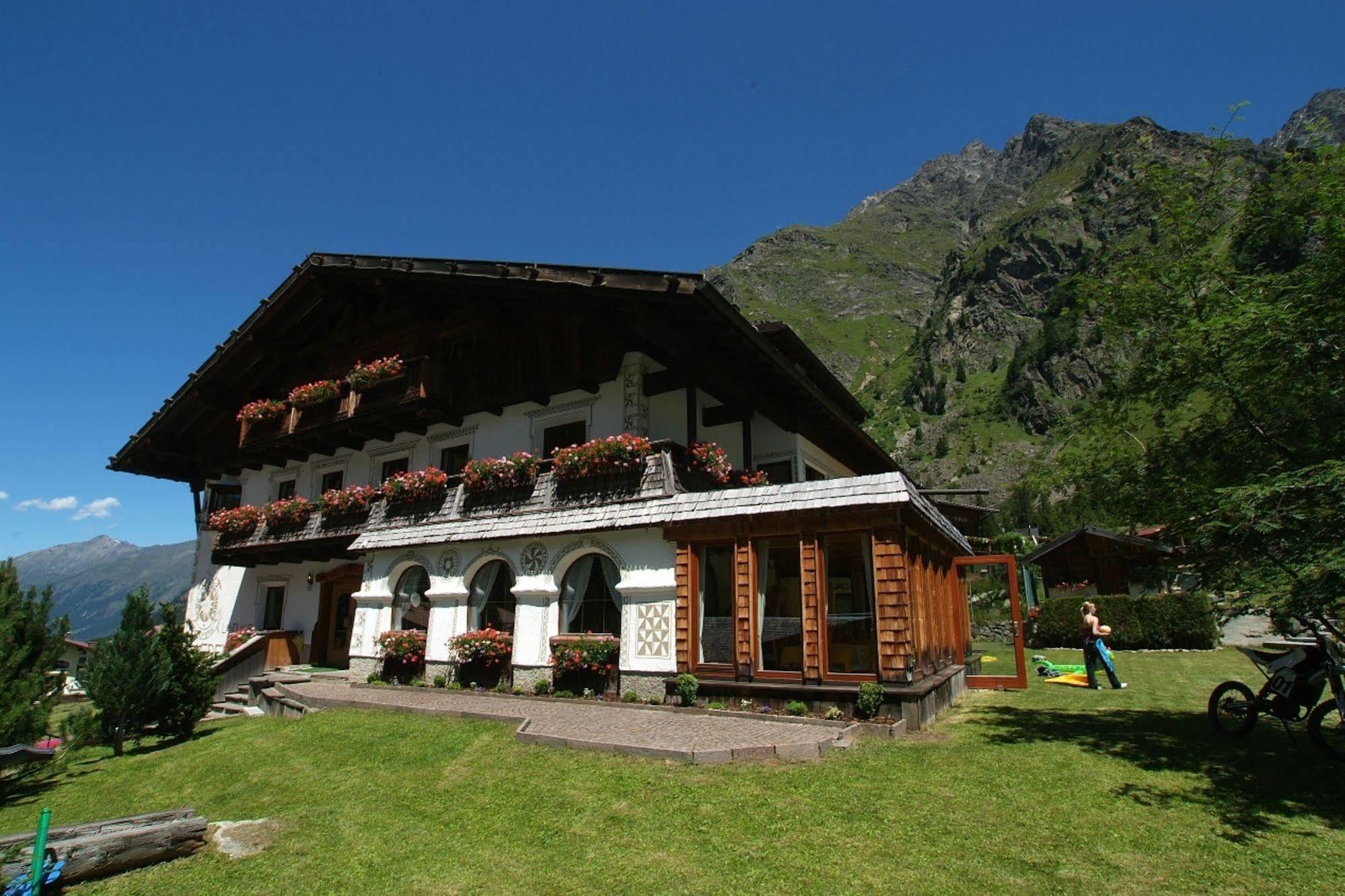 Landhaus Edelweiss Sankt Leonhard im Pitztal Eksteriør billede