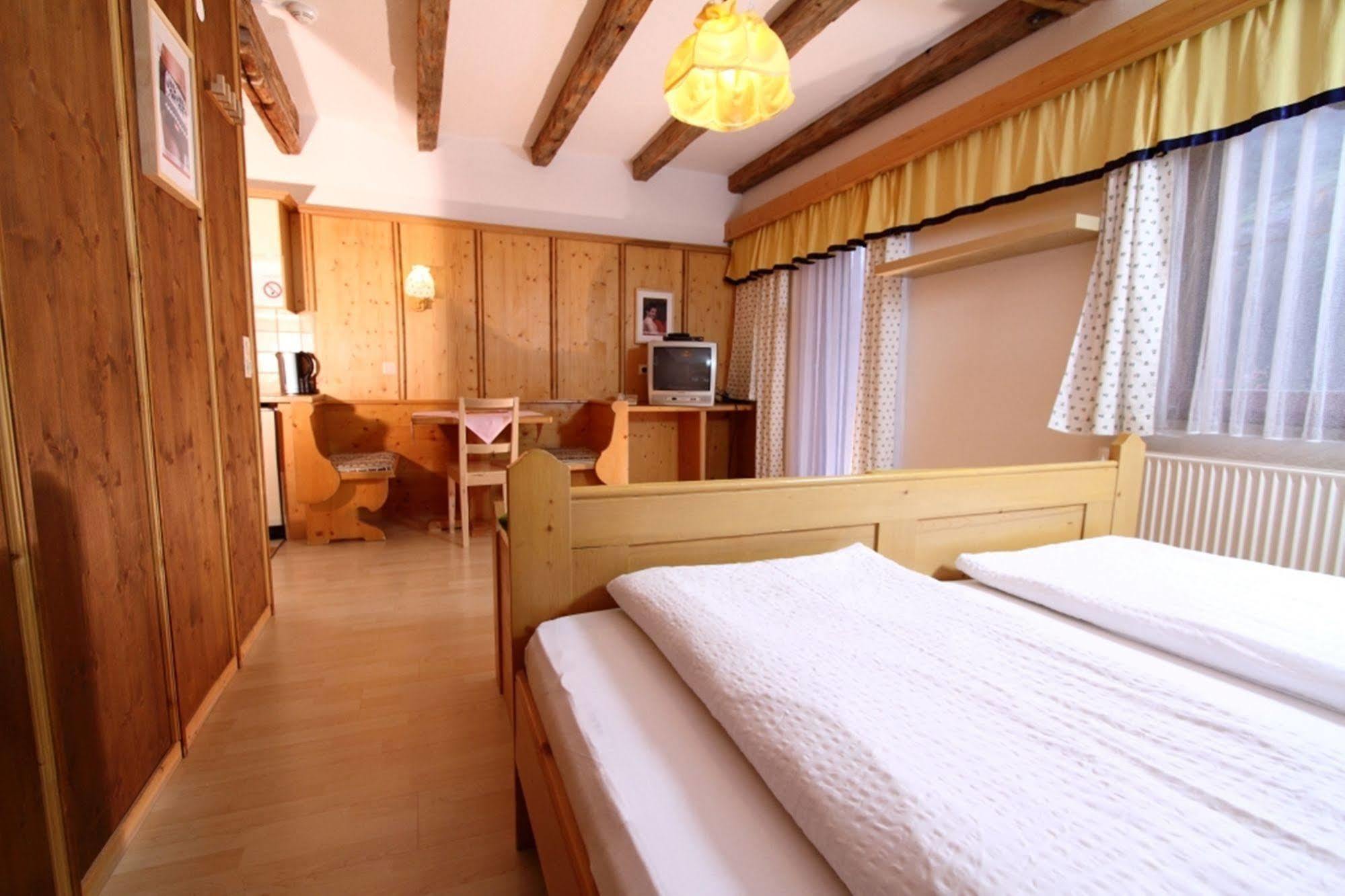 Landhaus Edelweiss Sankt Leonhard im Pitztal Eksteriør billede