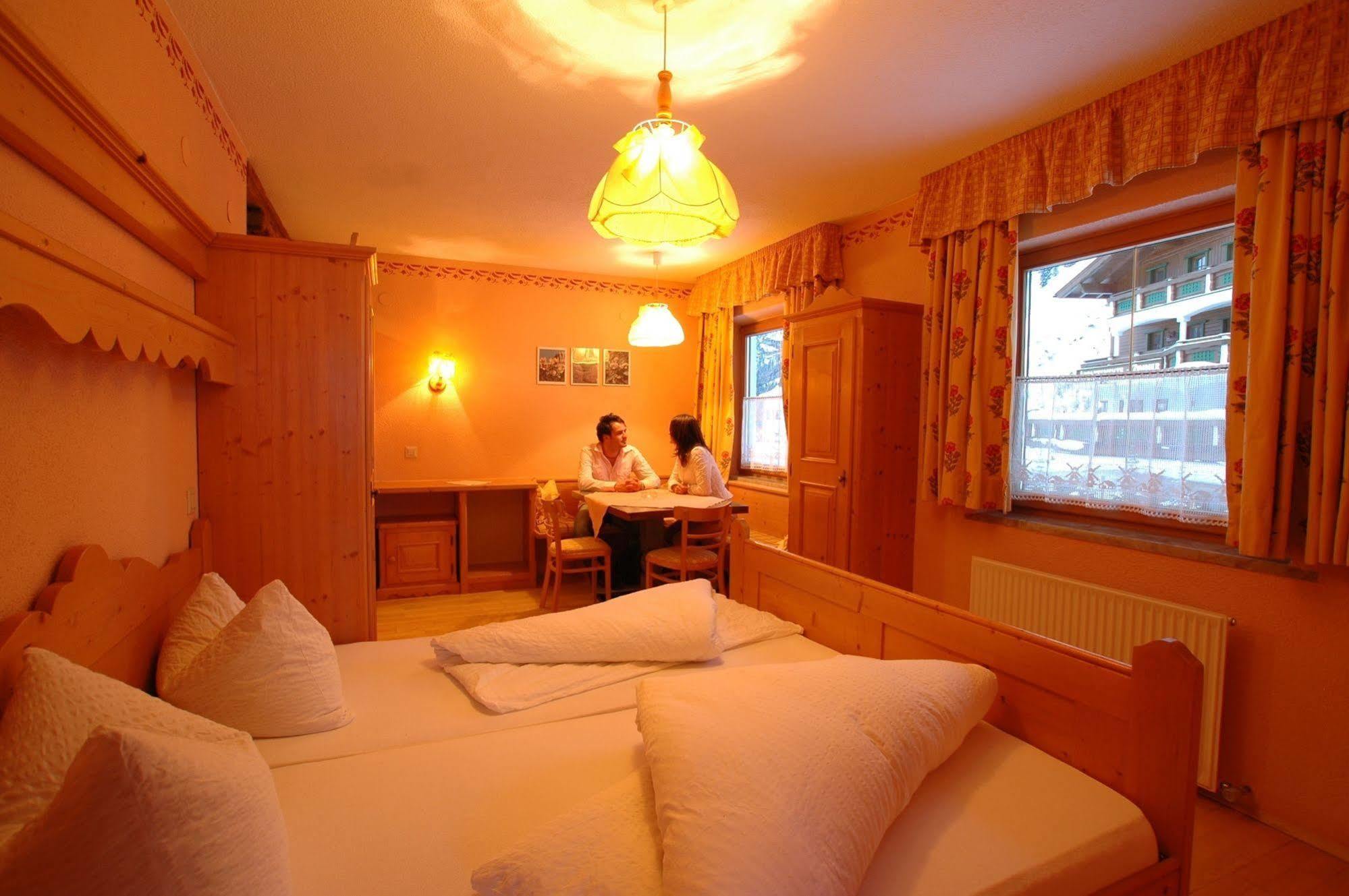 Landhaus Edelweiss Sankt Leonhard im Pitztal Eksteriør billede